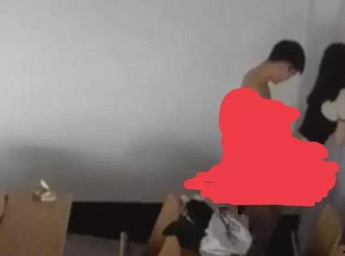 女生教室吃瓜,女生教室里竟成了“吃瓜”现场