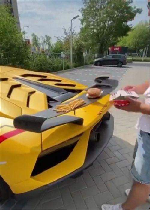 兰博基尼车主吃瓜,揭秘豪车圈里的那些事
