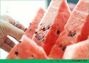 晚上吃瓜长胖吗,体重管理需谨慎