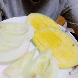 吃货直播吃哈密瓜,吃货达人挑战哈密瓜大餐