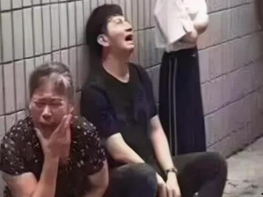 醒醒吧吃瓜视频,带你领略网络热点的背后真相