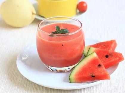 瓜加雪梨榨汁吃,探索健康榨汁新体验