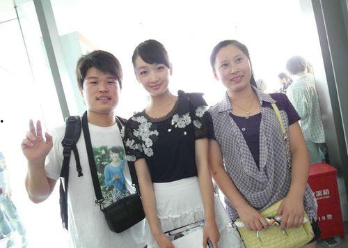 毕业照片吃瓜,揭秘校园里的欢乐时光