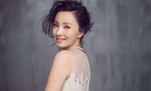 陶虹吃瓜小表妹